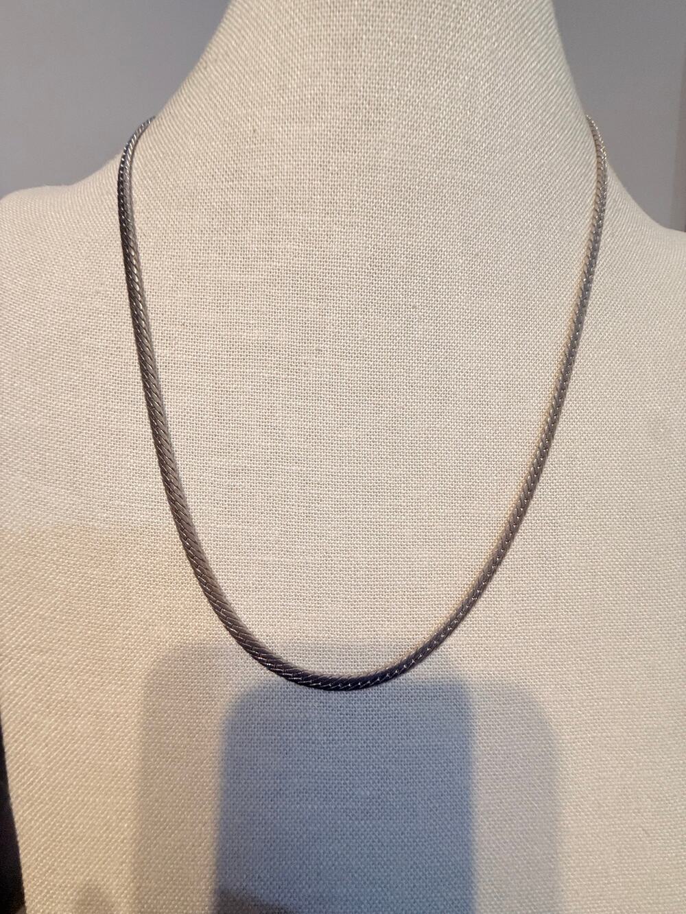 Vintage Silver Tone Herringbone Chain Necklace 25”